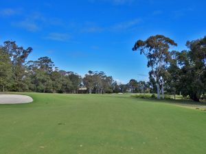 Metropolitan 6th Fairway